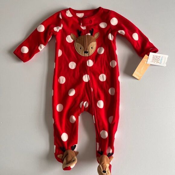 NWT Carter's Red With White Polka Dot and Reindeer Footed One Piece Size 6Months - Picture 1 of 5